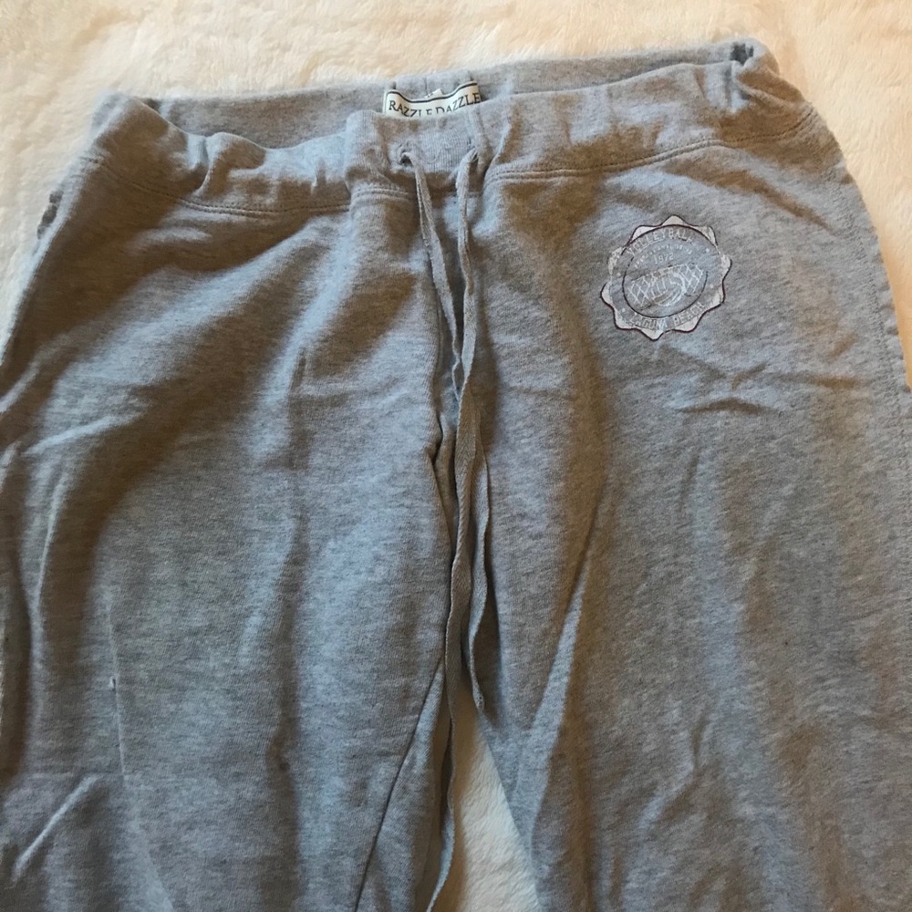 3/4 Sweats - Picture 2 of 3